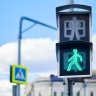 В столице тестируют дублирующую подсветку на асфальте у светофоров