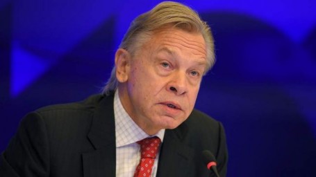 Нейросети не остановить: Кот, причёсывающий петушка, — ещё невинная забава — Пушков