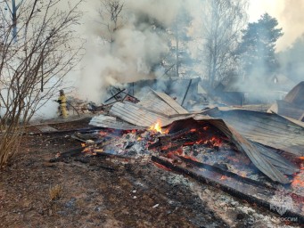 В Свечинском районе мужчина погиб при пожаре из-за замыкания электропроводки