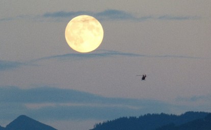 На Сахалине на продажу выставили вертолет Ми-8