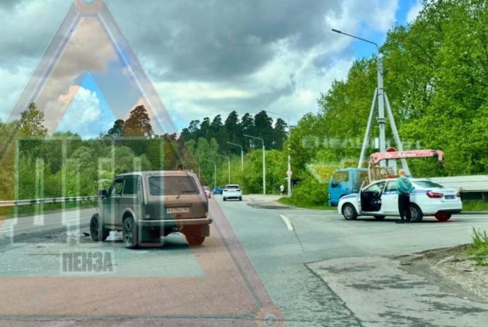 Пензенцы сообщают о жесткой аварии в районе Ахунского переезда