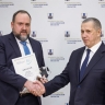 Юрий Трутнев наградил Сахалинский агропромышленный парк