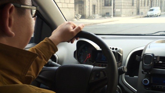 Полиция поймала водителя, разъезжавшего по Петербургу с поддельными правами Полиция поймала водителя, разъезжавшего по Петербургу с поддельными правами