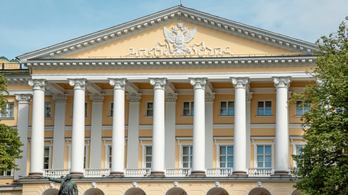 Александр Беглов представил нового федерального инспектора по Санкт-Петербургу
