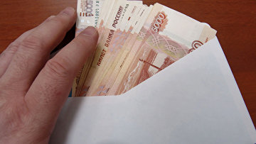 Экс-сотрудник ФСИН получил 6 лет за взятки при покупке телефонов заключенным