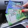 67% молодых россиян откладывают деньги на впечатления и образование...