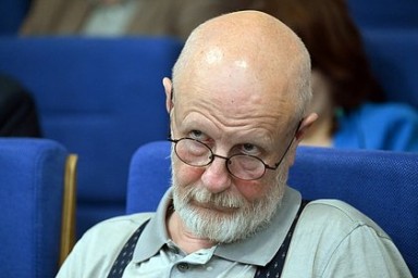 «Будут ловить, душить и бошки откручивать». Известный блогер предостерег россиян от поездок за рубеж в течение 20 лет после СВО