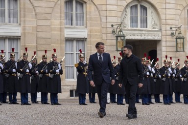 Американского подполковника возмутило дерзкое заявление Макрона о России