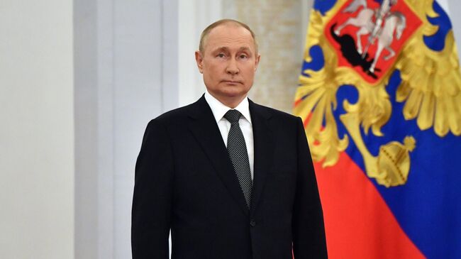 Путин поздравил работников угольной отрасли с Днем шахтера