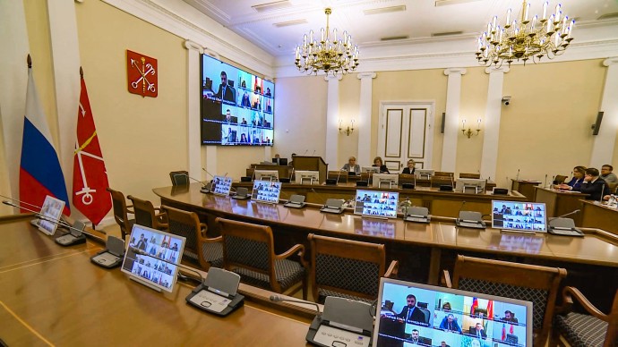 Цифровизация, развитие промышленности, поддержка молодёжи: ключевые темы развития Петербурга обсудили на совещании в Смольном Цифровизация, развитие промышленности, поддержка молодёжи: ключевые темы развития Петербурга обсудили на совещании в Смольном