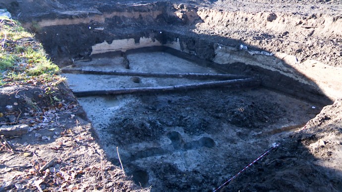 Шведские трубы, найденные у гостиницы «Охтинская», переедут в музеи Шведские трубы, найденные у гостиницы «Охтинская», переедут в музеи