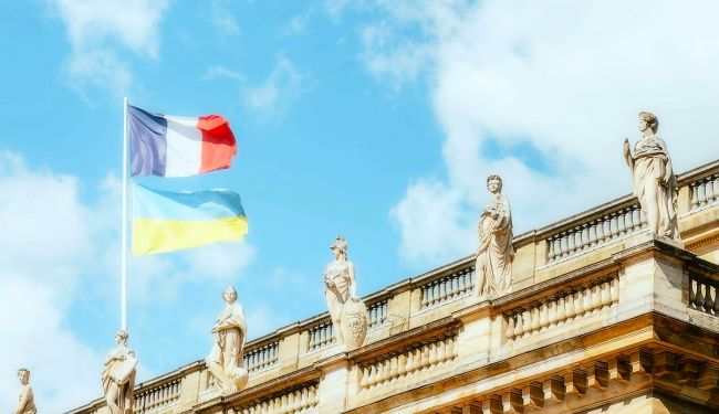 Франции предрекли серьезные проблемы из-за продолжения финансирования Украины