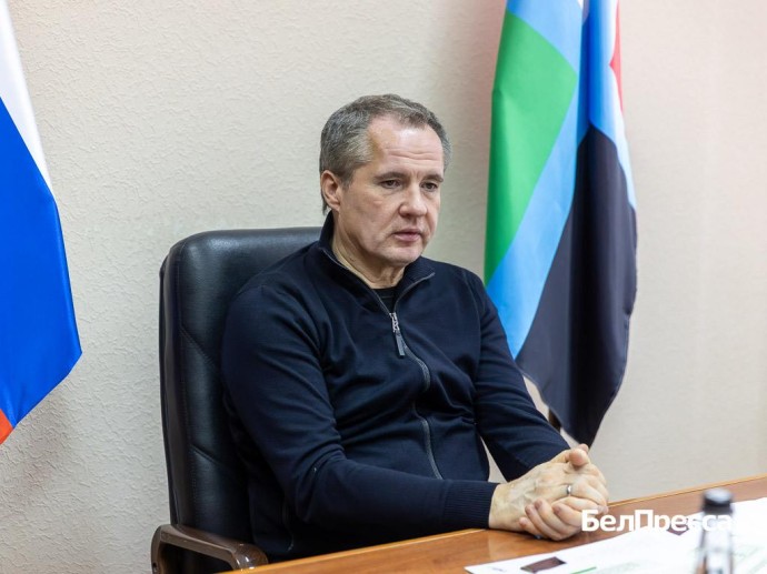 Проблемная УК и дорогие комуслуги – на что жаловались белгородцы на личном приёме Гладкова Проблемная УК и дорогие комуслуги – на что жаловались белгородцы на личном приёме Гладкова