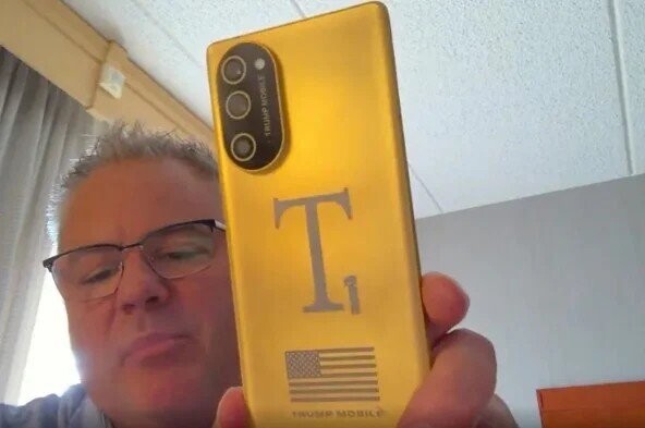 Первый взгляд на смартфон Trump Phone: реальность отлична от ожиданий