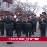 Под окнами ветеранов в Южно-Сахалинске прошли мини-парады ко Дню Победы