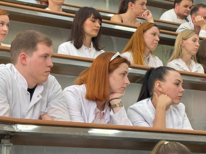Белгородские школьники смогут бесплатно поступить в медицинский вуз по целевой программе