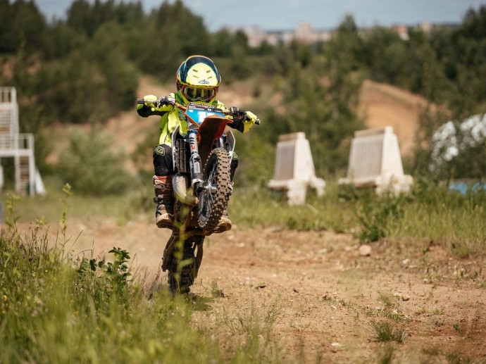 Творить историю. 10-летний белгородец выиграл первенство России по мотокроссу Творить историю. 10-летний белгородец выиграл первенство России по мотокроссу