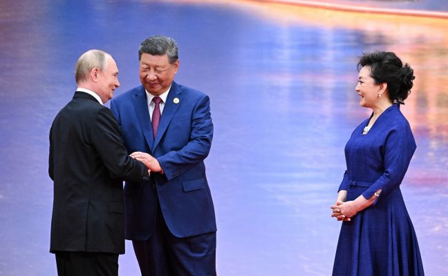 Путин уже успел рассказать Си Цзиньпину, как встречался с Трампом