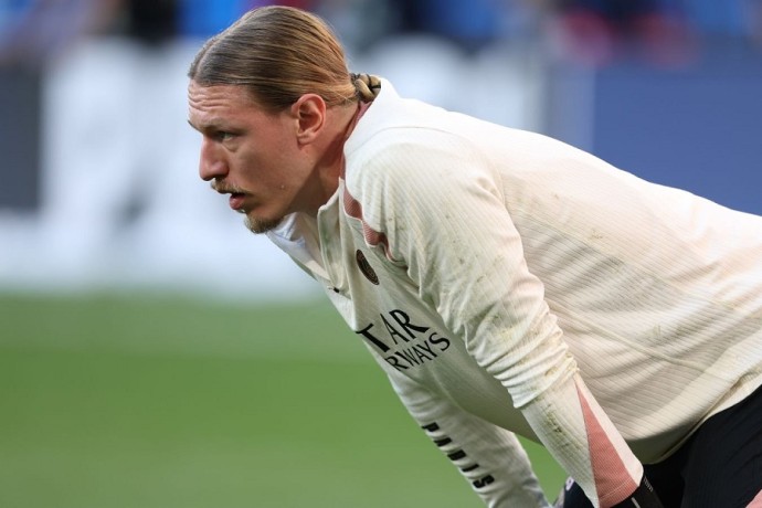 Мостовой посоветовал Сафонову уйти из ПСЖ: "Желаешь играть – ищи другую команду"