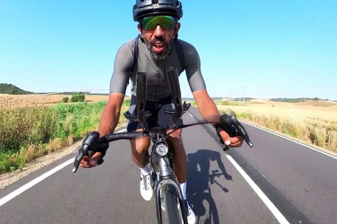 «Они в России не шутят»: велоэкстремал Сехили вернулся из приморского СИЗО во Францию «Они в России не шутят»: велоэкстремал Сехили вернулся из приморского СИЗО во Францию