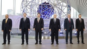 Михаил Мишустин и главы делегаций – участников заседания Евразийского межправсовета посетили музей «Атом» в Москве