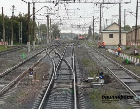 В Челябинской области убило током подростка, забравшегося на электричку