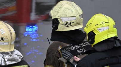 МЧС: складское помещение горит в Астраханской области МЧС: складское помещение горит в Астраханской области