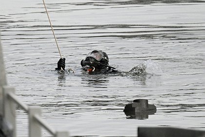 В России спасатели подняли из воды тело пропавшего в начале июля ребенка