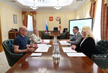 Жанна Алексеева и Александр Бречалов обсудили развитие культуры в Удмуртской Республике