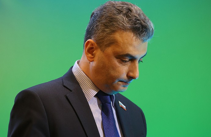 Прокурор запросил 440 часов обязательных работ Льву Шлосбергу Прокурор запросил 440 часов обязательных работ Льву Шлосбергу