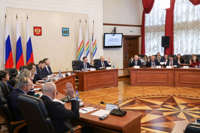 Спикер Заксобрания ЕАО Роман Бойко: Бюджет 2026 года – максимально взвешенный, он учитывает важнейшие приоритеты Спикер Заксобрания ЕАО Роман Бойко: Бюджет 2026 года – максимально взвешенный, он учитывает важнейшие приоритеты