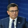 Депутат Антропенко предложил работодателям ослабить дресс-код на время жары