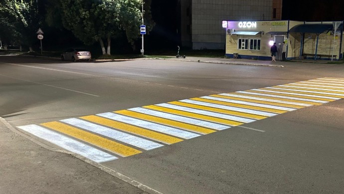 В башкирском Октябрьском сделали новые "зебры" к школам