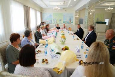 Радий Хабиров встретился с семьями бойцов СВО из Мелеузовского района