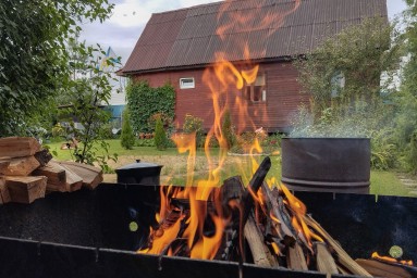 Отдых за городом: как дачникам законно сжигать мусор и жарить шашлыки