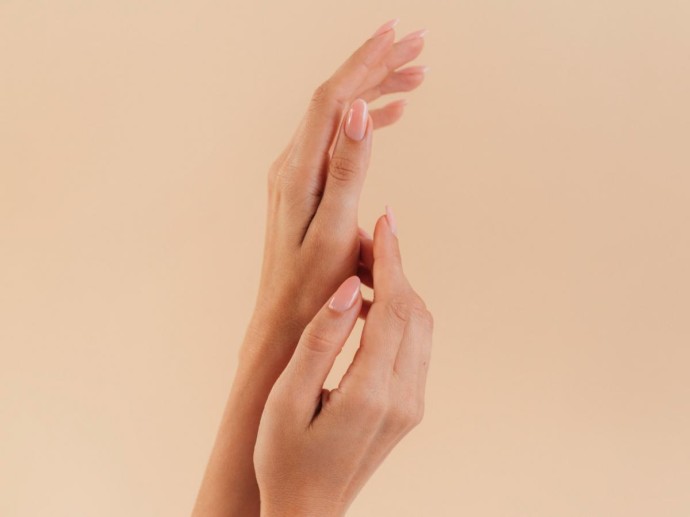 Попрощайтесь с возрастными руками: ночной уход, который омолаживает кожу пока вы спите