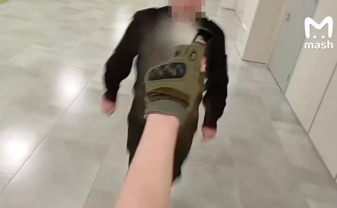 В школе в Подмосковье подросток напал с ножом на учащихся: один ребёнок погиб В школе в Подмосковье подросток напал с ножом на учащихся: один ребёнок погиб