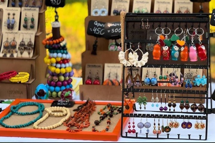 В Кировском округе состоялся первый благотворительный Рождественский фестиваль