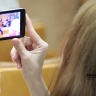 Двое жителей Башкирии лишились денег после просмотра фотографий