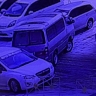 Toyota Hiace наехал на стоящий Subaru у поликлиники в Южно-Сахалинске и скрылся - поиск
