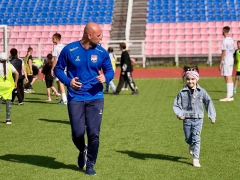 Спортсмены в Саранске провели футбольную тренировку для детей защитников Отечества