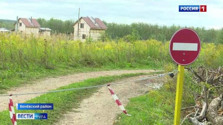 Хозяева детства: в Венёвском районе палаточный лагерь «Вертикаль» остался без дороги