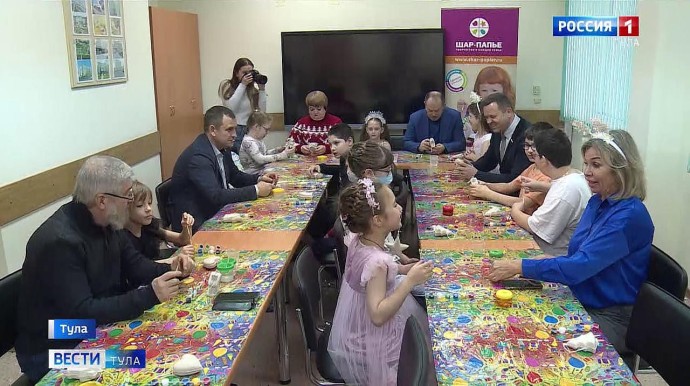 Депутаты Тульской областной Думы устроили праздник для детей в больнице