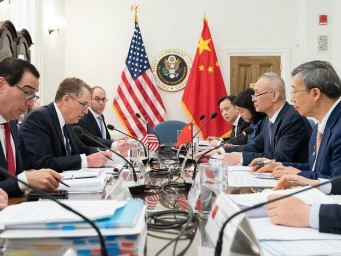 Саммит Си-Трамп отложен по результатам телефонного разговора