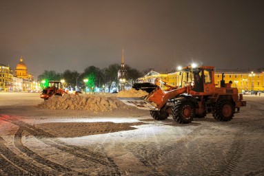 Александр Беглов: Дорожные и садовые службы работают в режиме повышенной готовности до конца новогодних и рождественских праздников