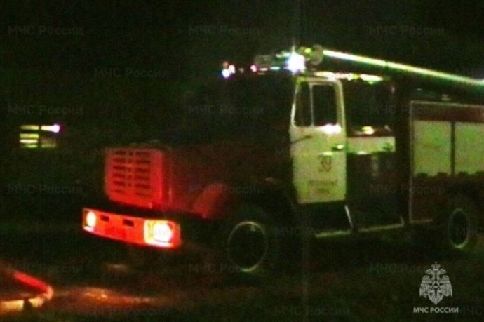 В калужских Сенях сгорел жилой дом