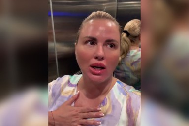 «Нас замуровали»: Анна Семенович застряла с женихом в лифте на 40-градусной жаре