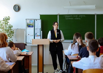 Молодым педагогам-целевикам выплатят по полмиллиона рублей в Приамурье Молодым педагогам-целевикам выплатят по полмиллиона рублей в Приамурье