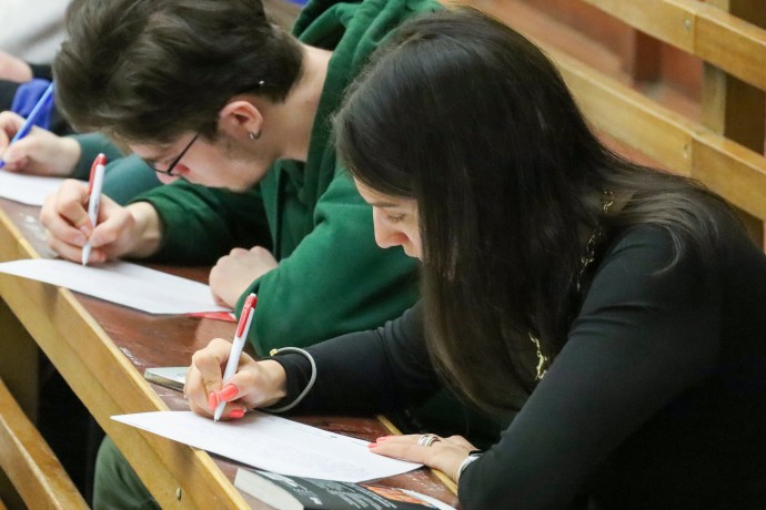 В РФ организуют олимпиаду по географии для школьников БРИКС В РФ организуют олимпиаду по географии для школьников БРИКС