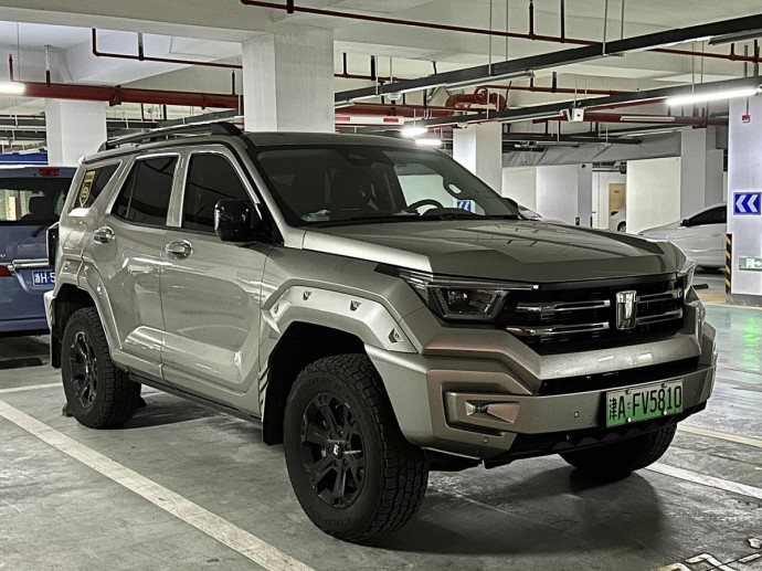 Брутальность встречает интеллект: как Tank 400 доказал, что сила может быть умной